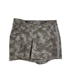 Spanx Shorts Women's Size 2X Green Camo